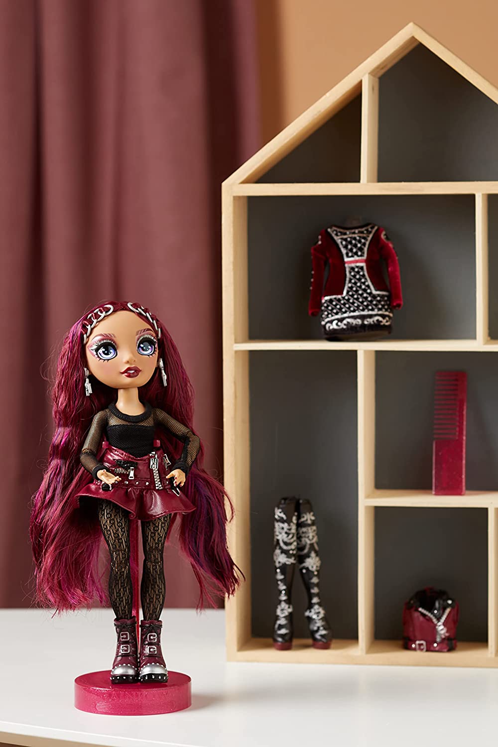 Rainbow High CORE Fashion Doll - Mila Berrymore, Puppe, Mila Berrymore