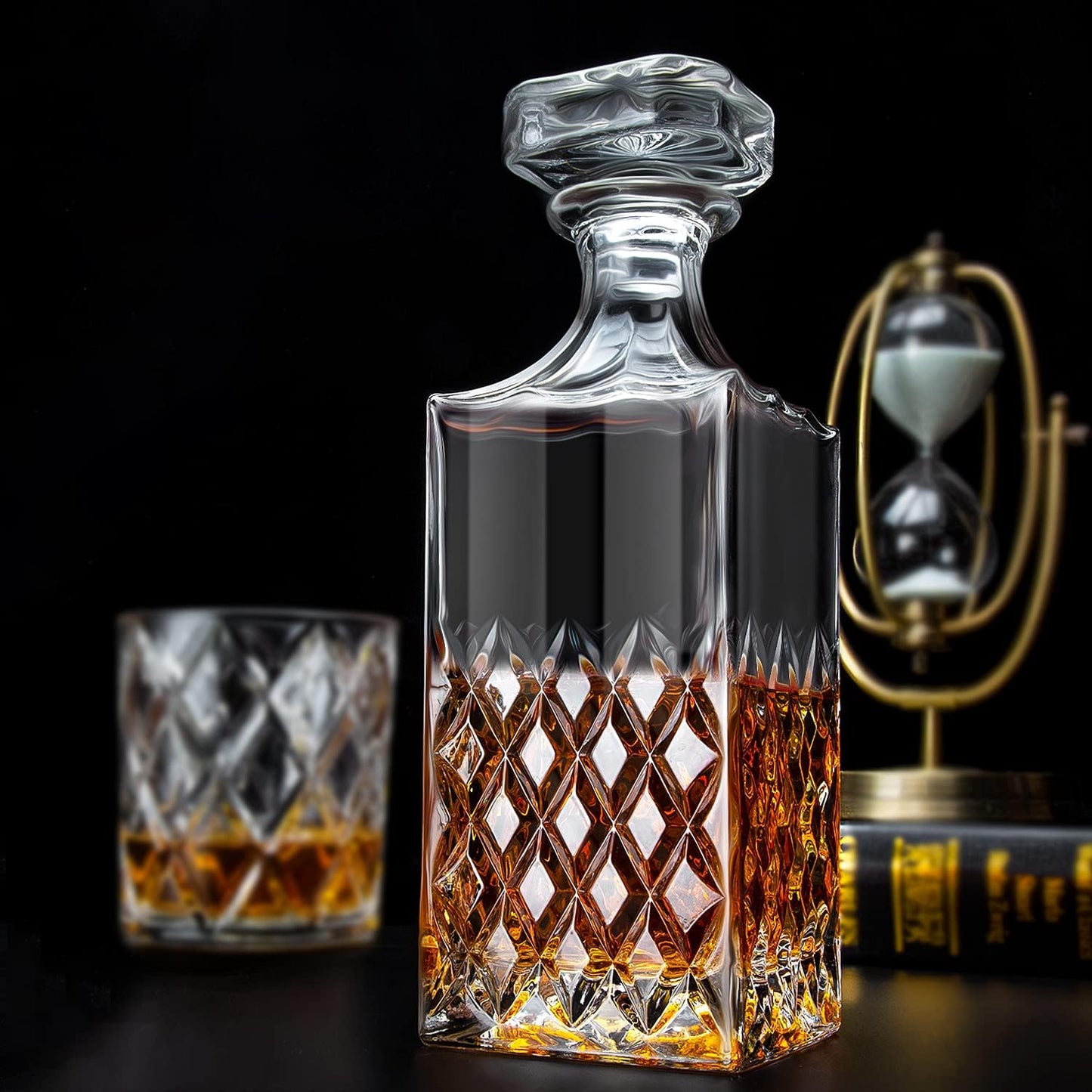 Whisky-Dekanter mit Stopfen