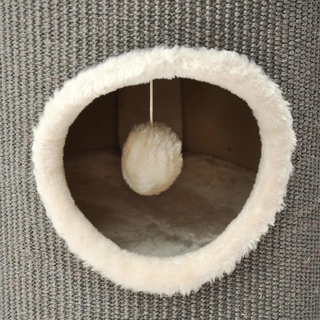 Kratztonne Oskar mit 3 Höhlen und Spielball, 100 x 37 cm hellgrau