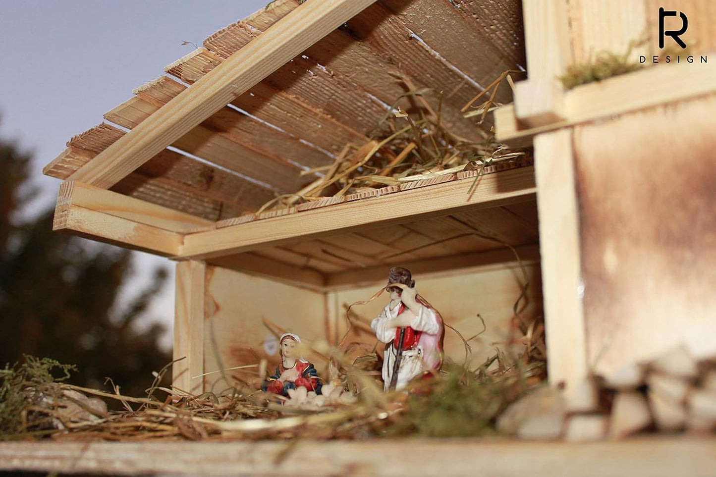 Weihnachtskrippe als Bausatz mit Dekomaterial