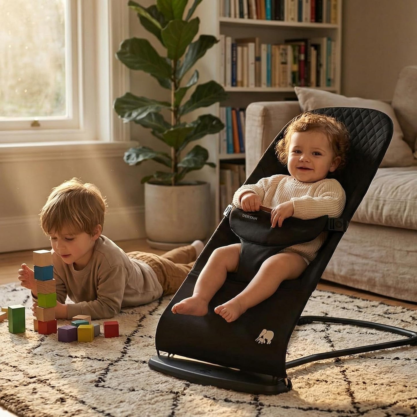 Ergonomische Babywippe Buddy, verstellbar & klappbar, Schwarz