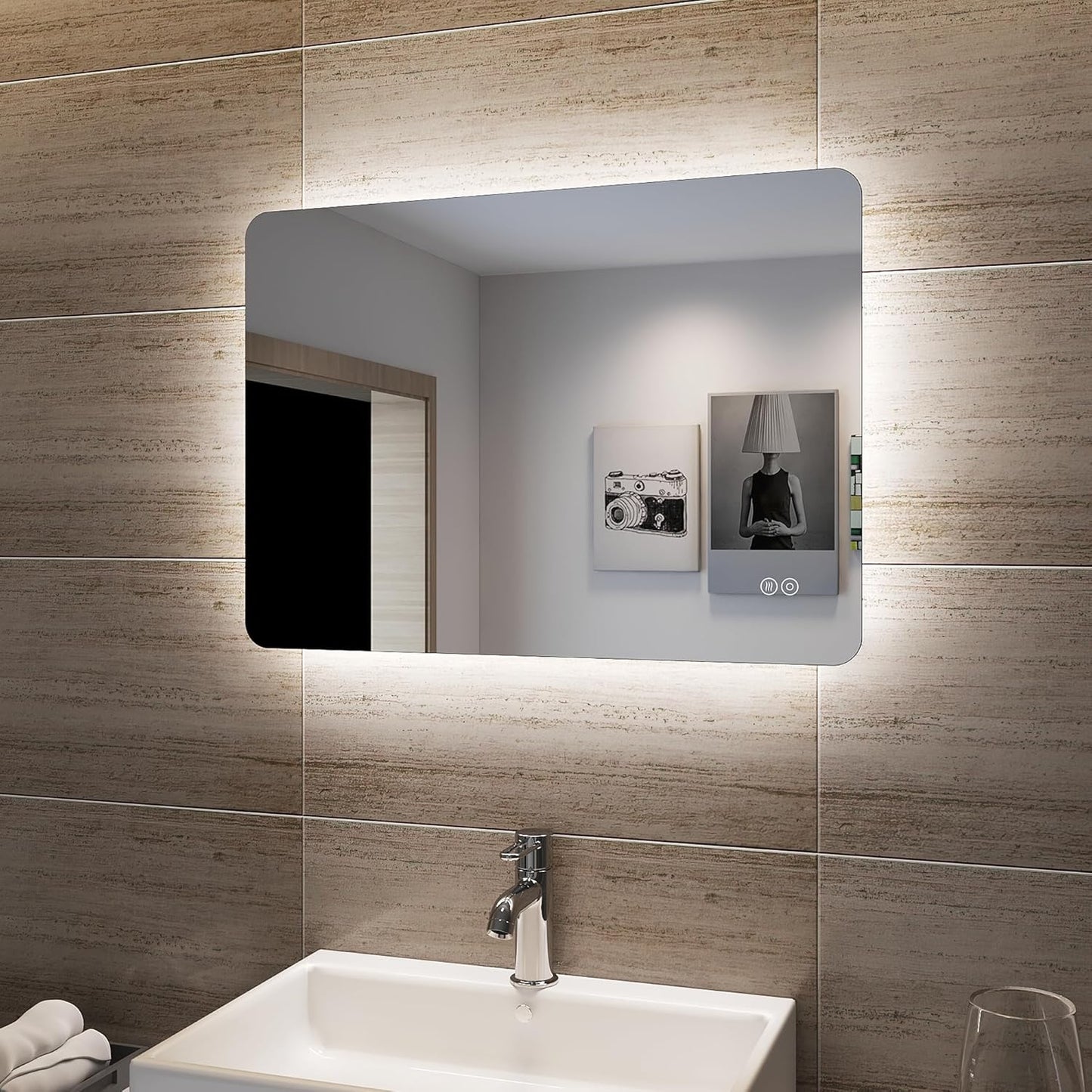 LED Badspiegel mit Touch, 70L x 50B cm Weiß