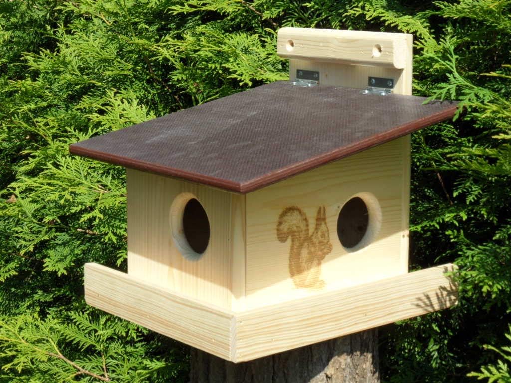 XXXL Eichhörnchenhaus aus Vollholz, von Hand Imprägniert