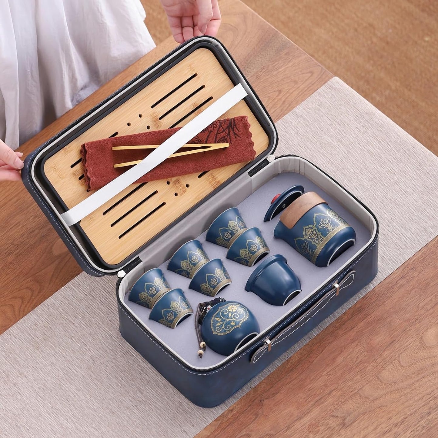 Porzellan Teeservice mit 6 Tassen & Teekanne, A-blau