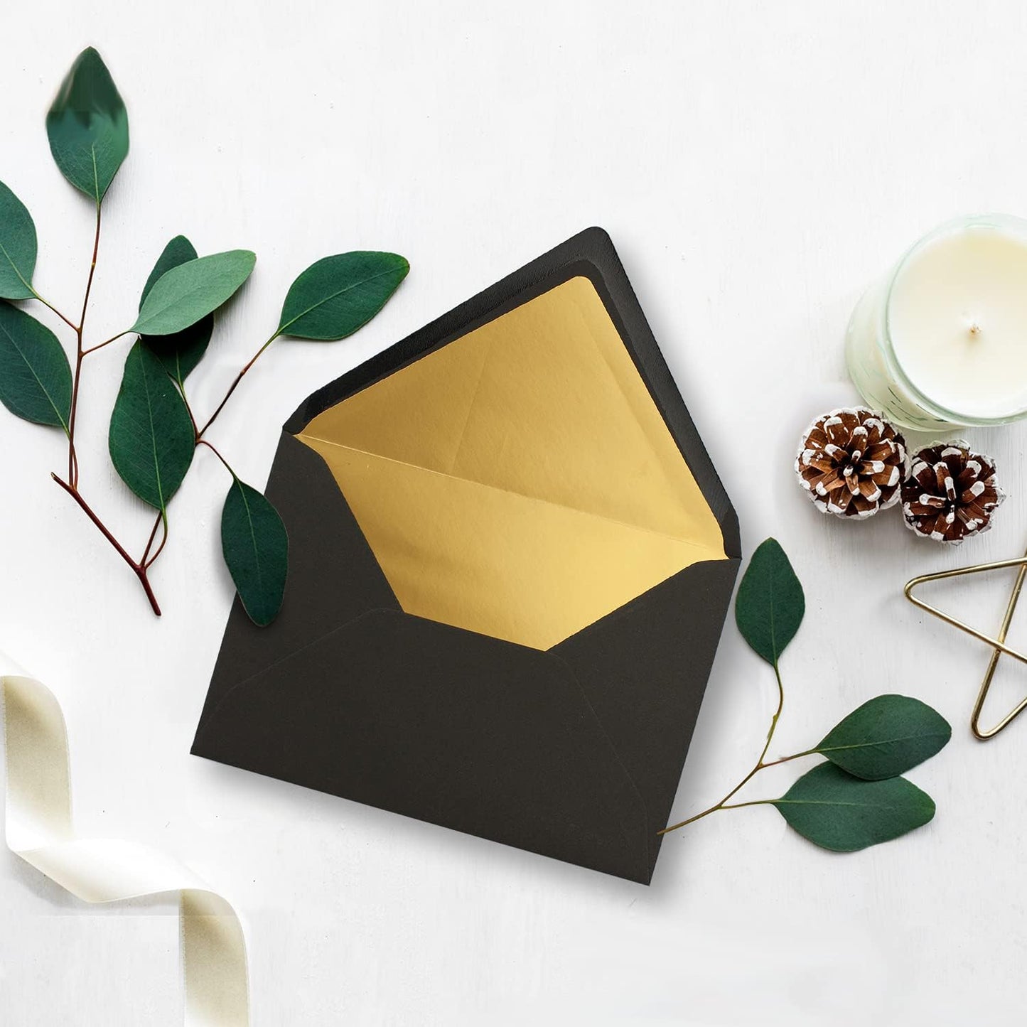 C5 Briefumschläge-Set mit Goldfütterung (75 Stück), 75 Umschläge Schwarz | Gold