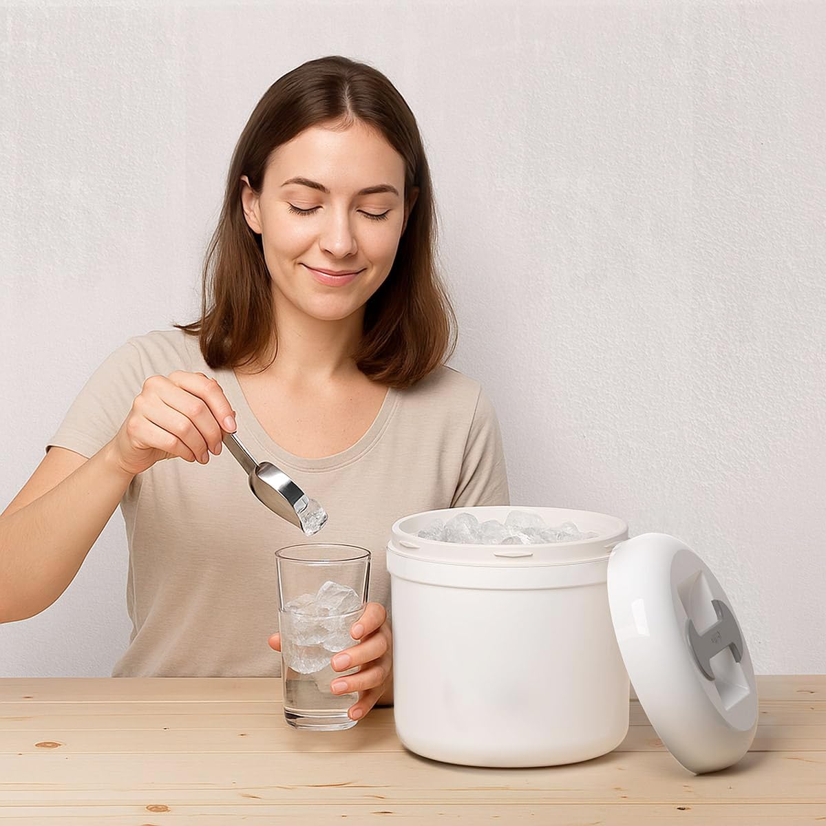 Eiskübel mit Deckel