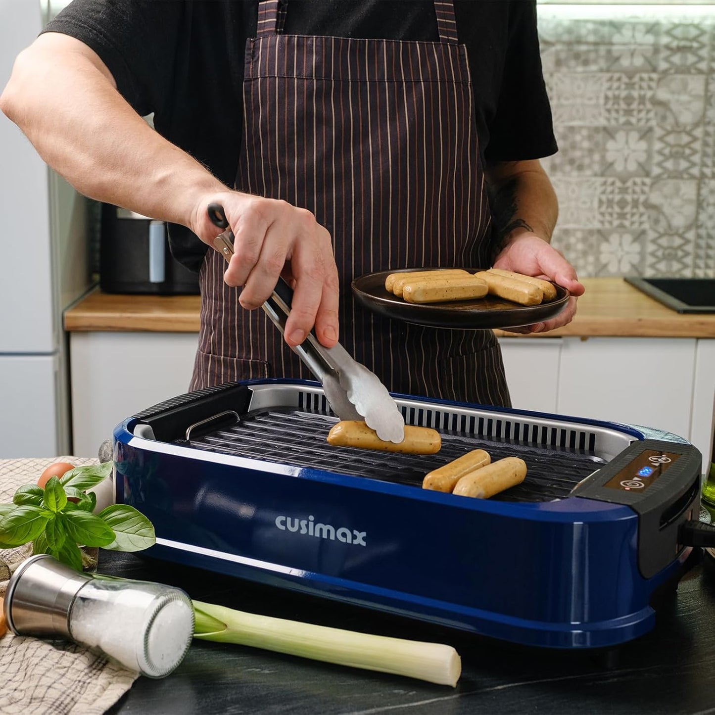Elektrischer Tischgrill mit Touchscreen-Regelung, Blau