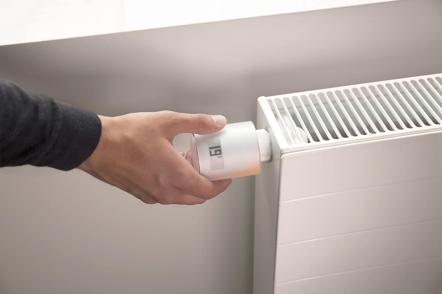 Smartes Heizkörperthermostat NAV-AMZ, Heizkörperthermostat + 2 zusätzliche Batterien