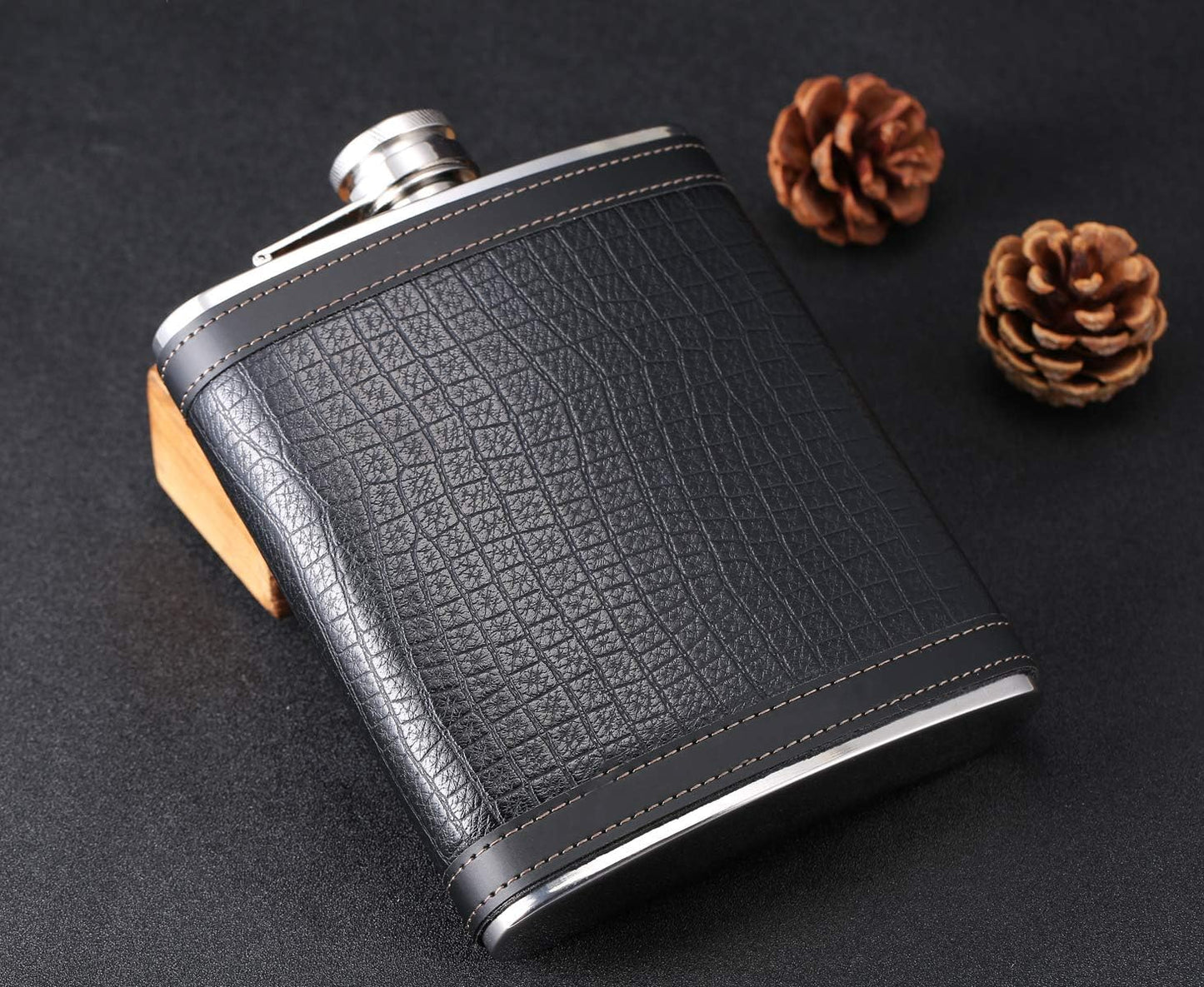 Flachmann aus Edelstahl mit Lederummantelung, 18 oz 5. Schwarz(3)