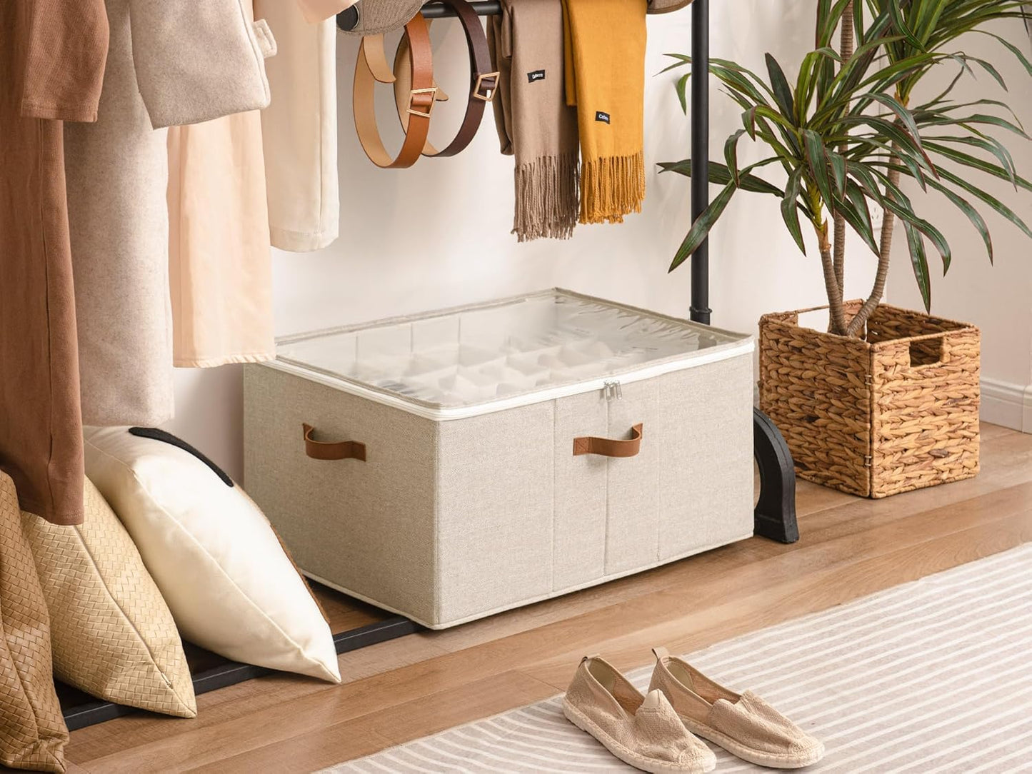 Faltbarer Schuh Organizer für Schrank (bis zu 24 Paar), Hellbraun 64 x 43 x 32 cm