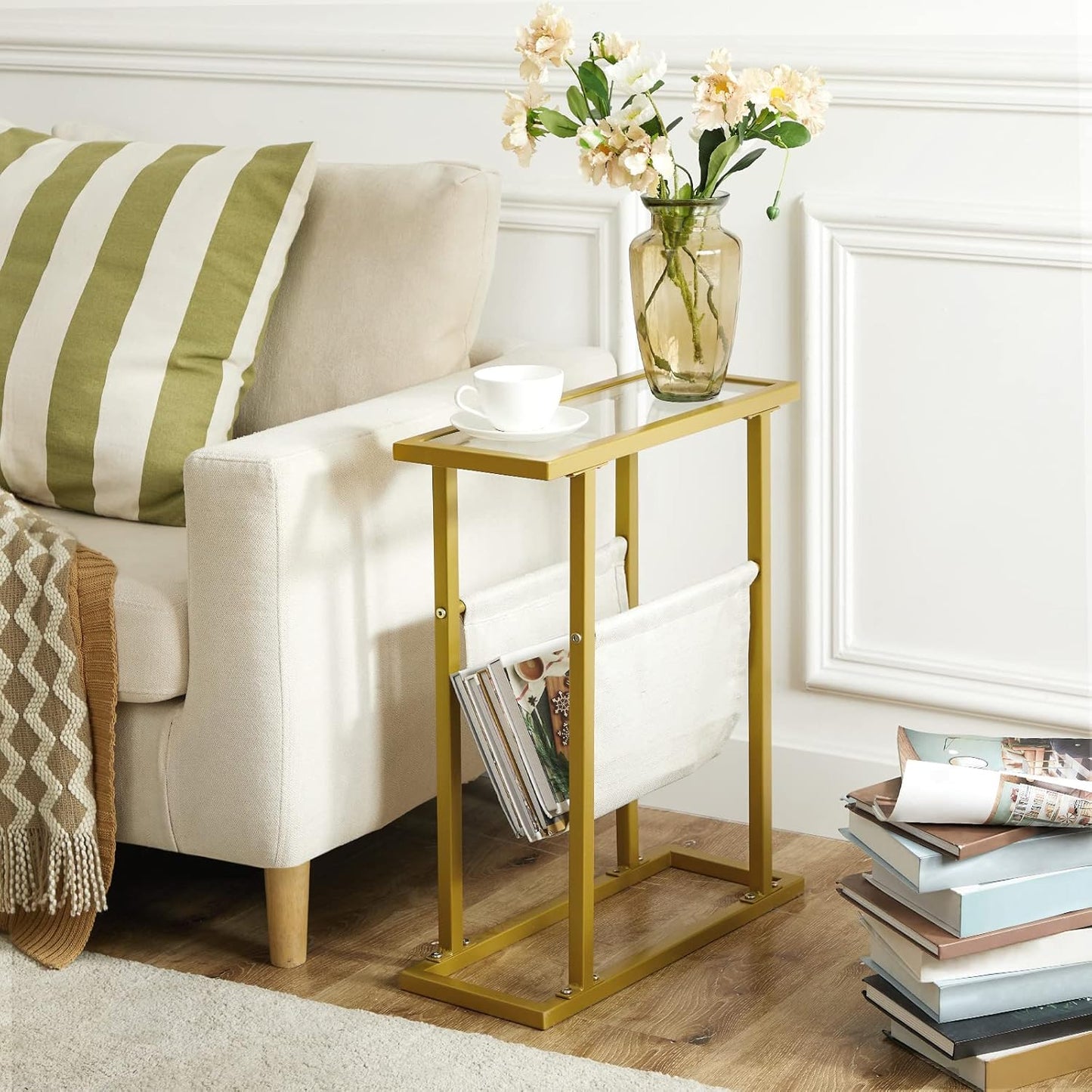 Schmaler Beistelltisch mit Zeitschriftenhalter, Gold