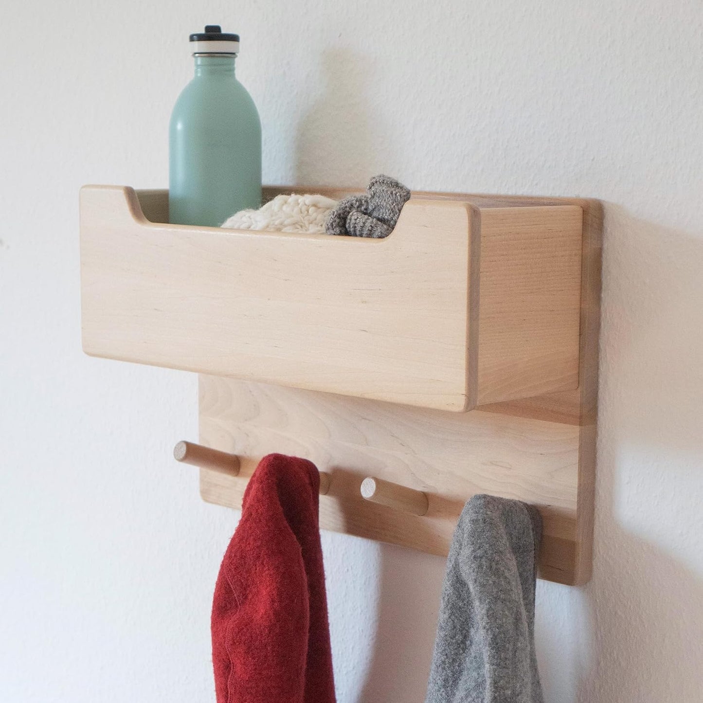 Kindergarderobe aus Holz, Klein (ohne Sichtfenster) Natur Lackiert