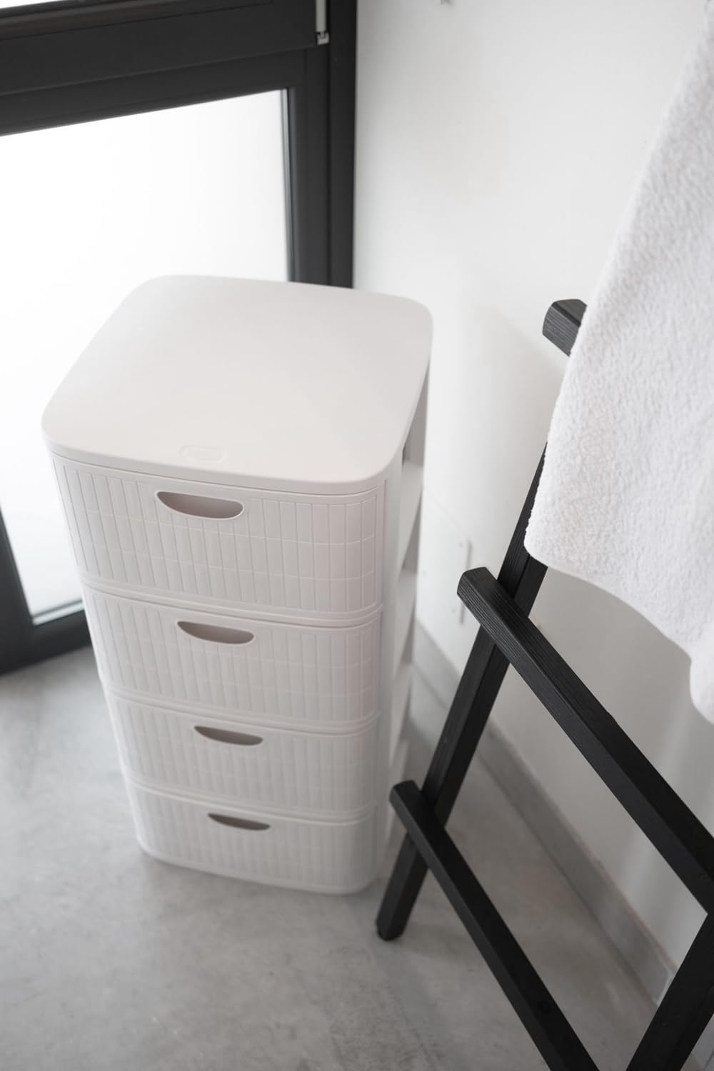 Rollbarer Schubladenschrank mit 4 Schubladen, Weiss
