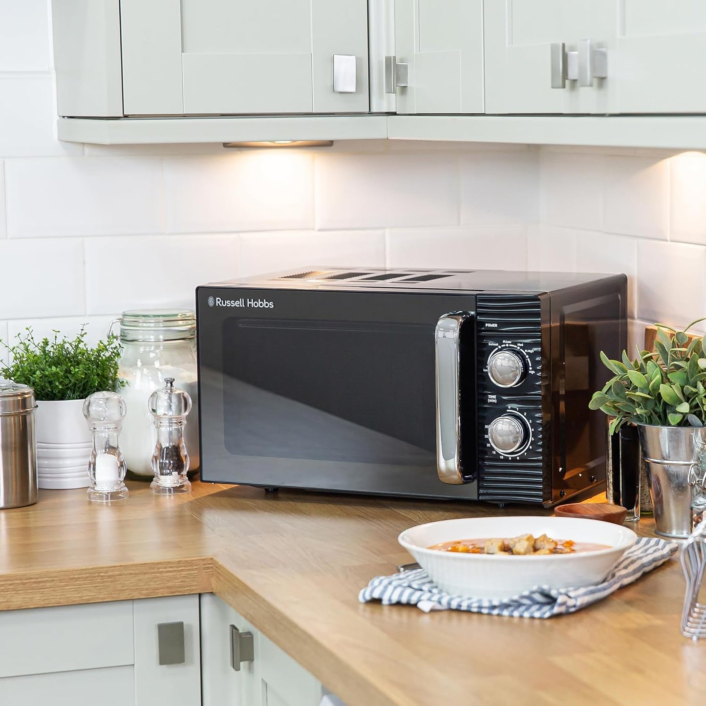 Mikrowelle 17L, 5 Leistungsstufen, 700W, Schwarz