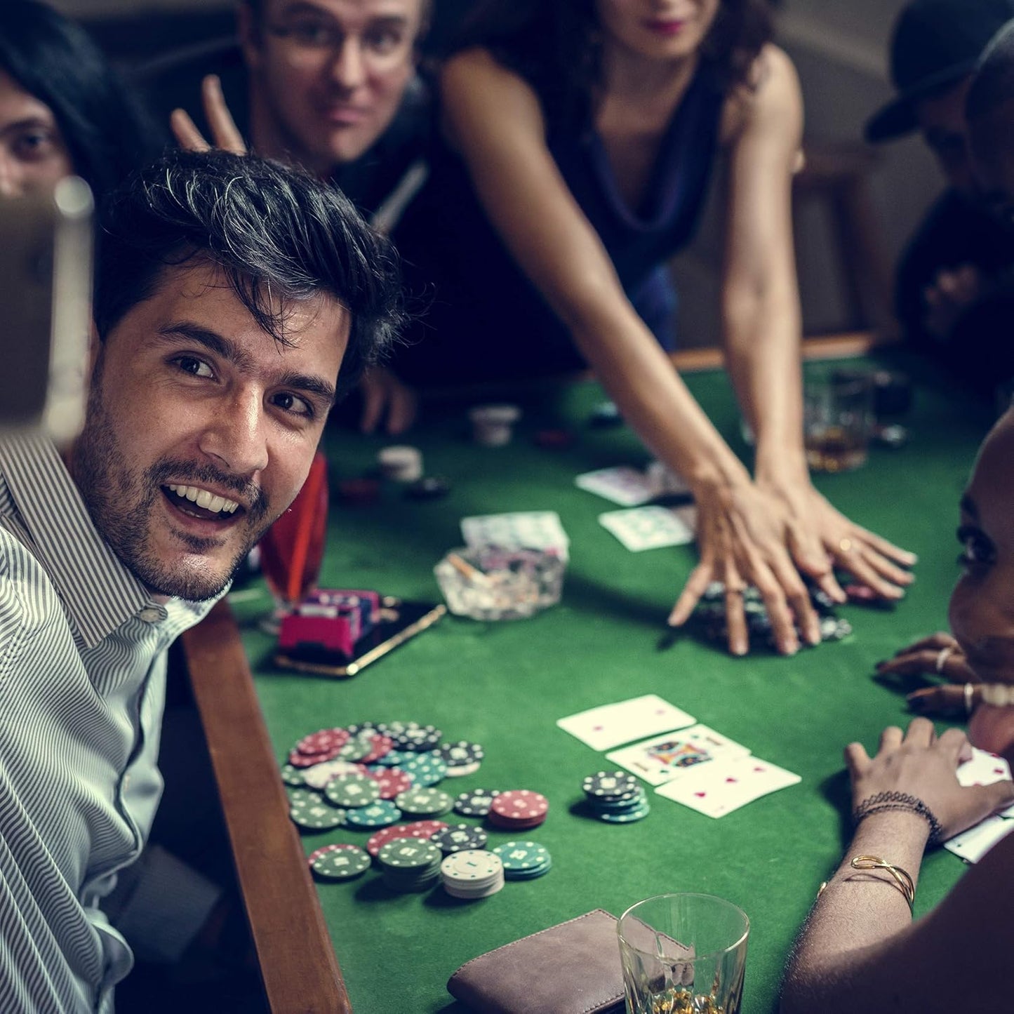 Pokerkoffer mit 300 Chips