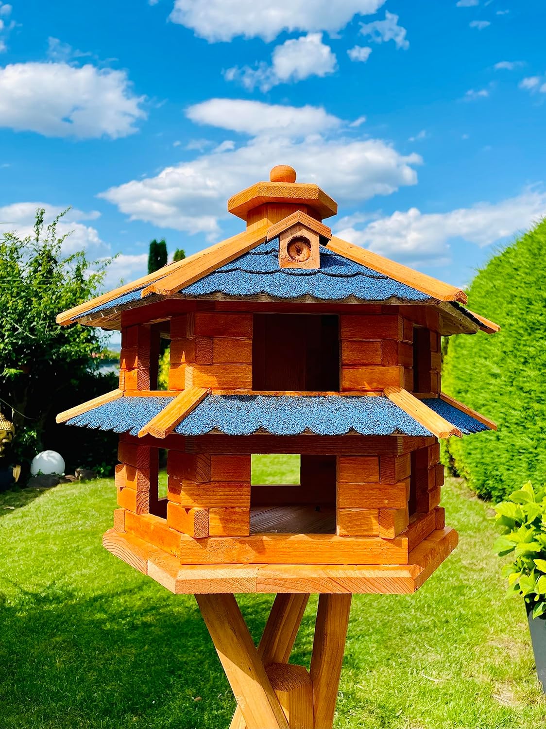 Vogelhaus, Größe XL mit Ständer Blau - Braun