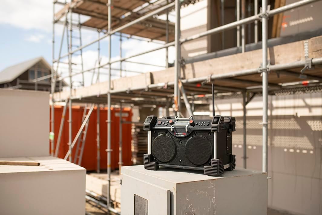 Baustellenradio Rockhart mit DAB+, Bluetooth & Akku