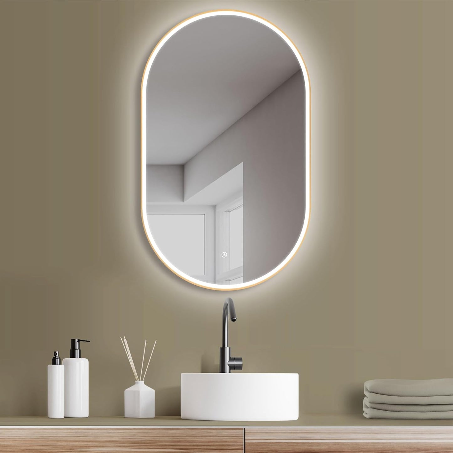 London Wandspiegel mit LED-Beleuchtung, 45L x 75B cm / Gold+silber
