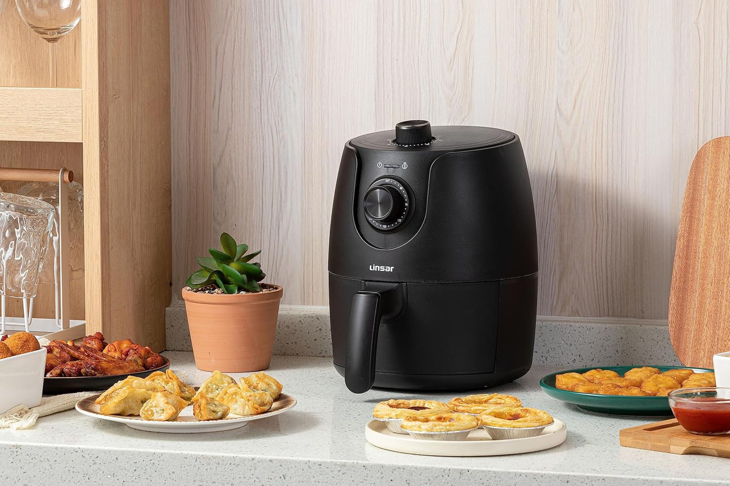 Kompakte Heissluftfritteuse 1,8L mit Timer & Warmhaltefunktion, Shwarz