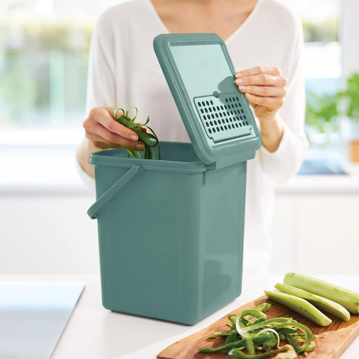 Bio Komposteimer mit Aktivkohlefilter