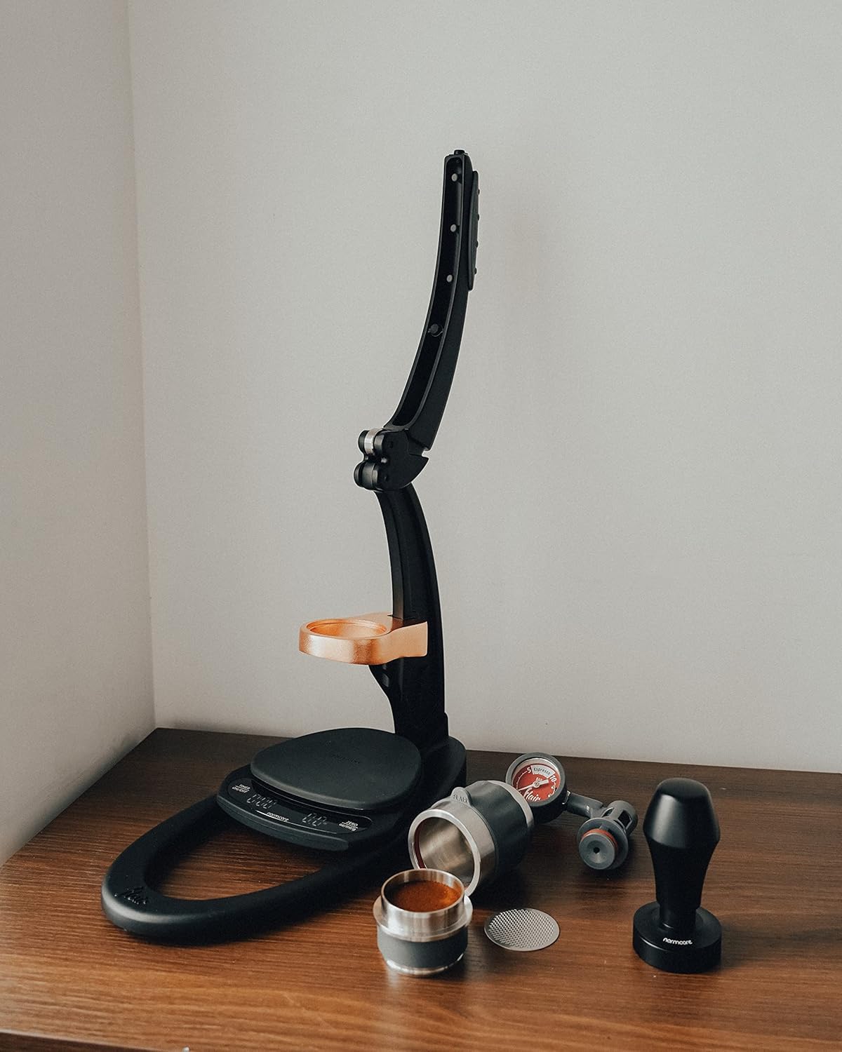 Federbelasteter Kaffeestampfer mit Matte, 45.5mm
