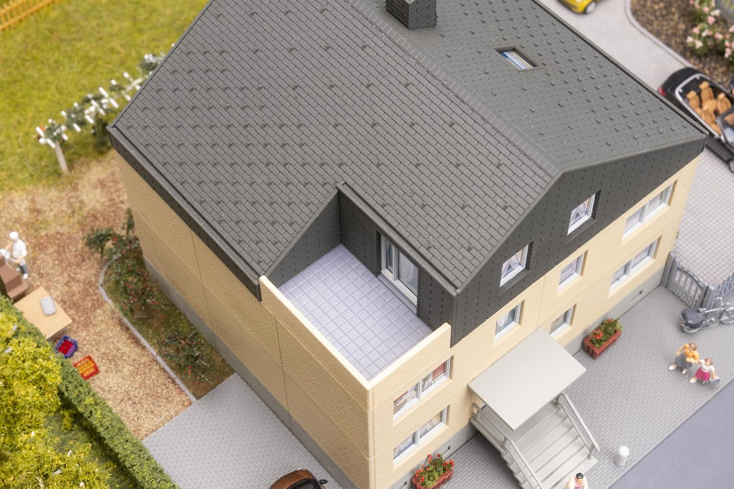 Mehrfamilienhaus Modell für Spurweite H0