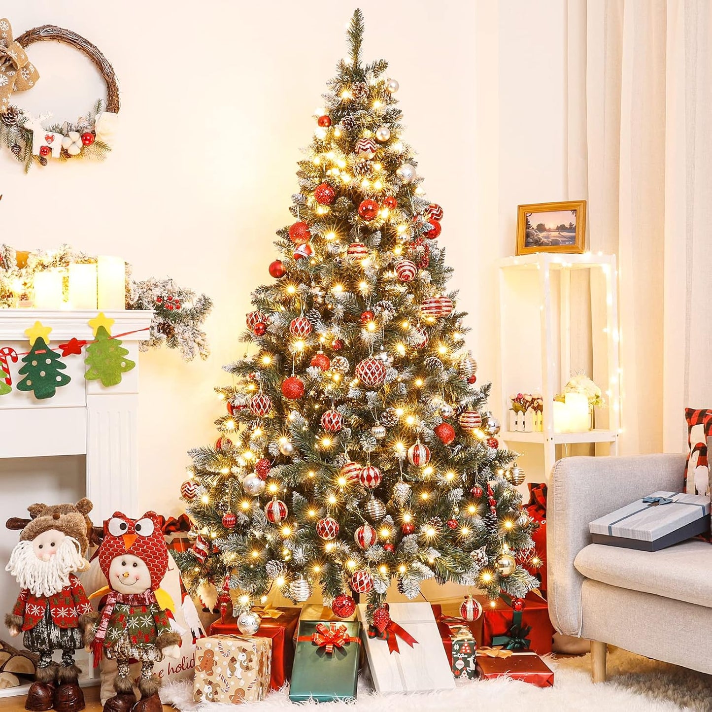 Künstlicher Weihnachtsbaum mit LED-Beleuchtung und Tannenzapfen, 150 cm