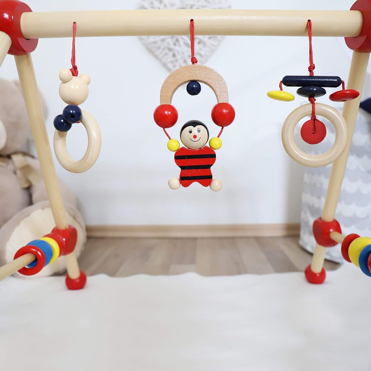 Spieltrapez für Baby mit Figuren & Kugeln, Rot Single