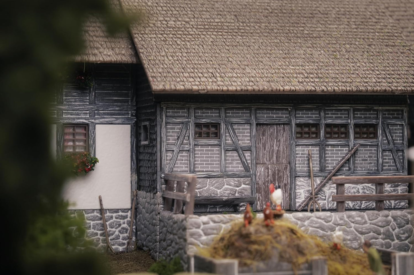 Jubiläumsmodell Schwarzwaldhof mit Figuren