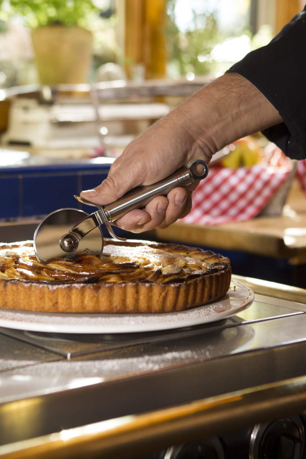 Pizza- und Flammkuchenschneider mit Schutzklinge, Pizza- und Flammkuchenschneider Single