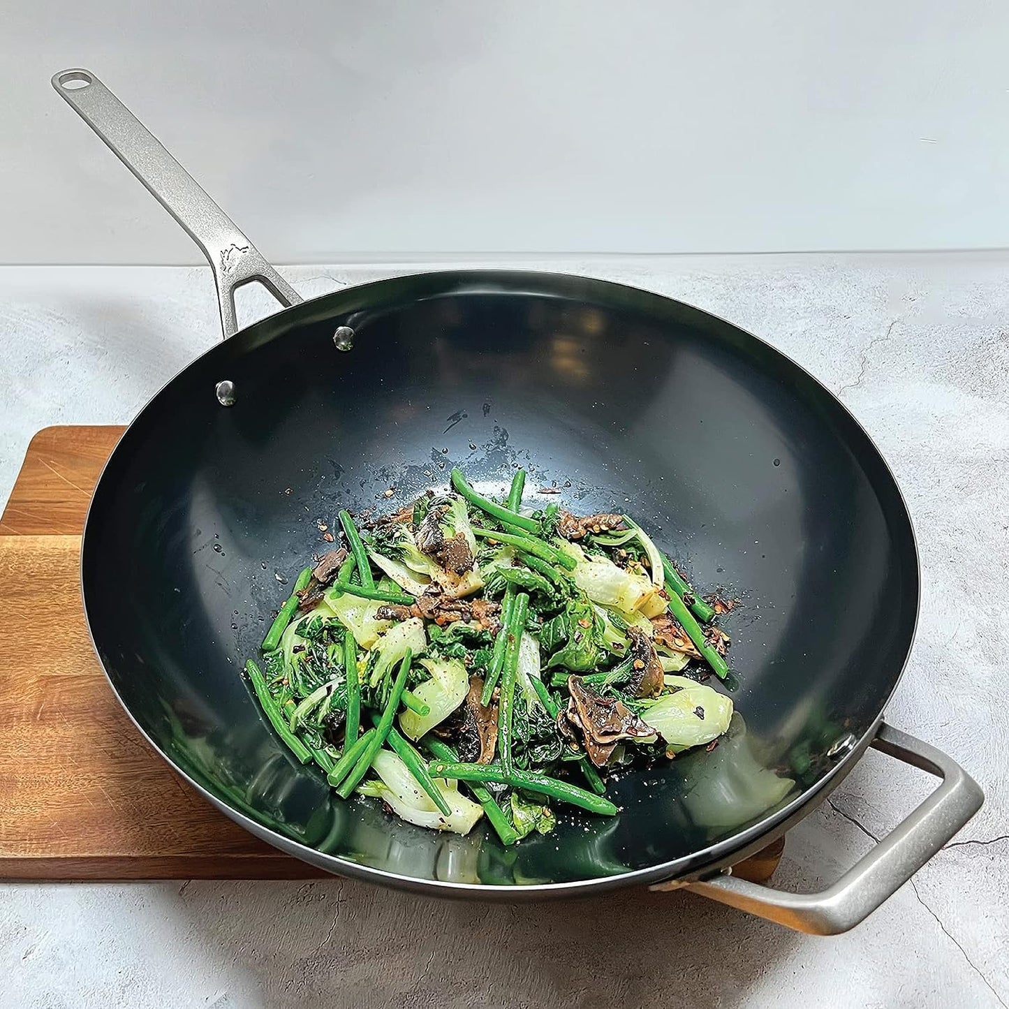 Nitri-Black Karbonstahl-Wok, 35 cm, Induktionsgeeignet, 35cm / 14-Inch