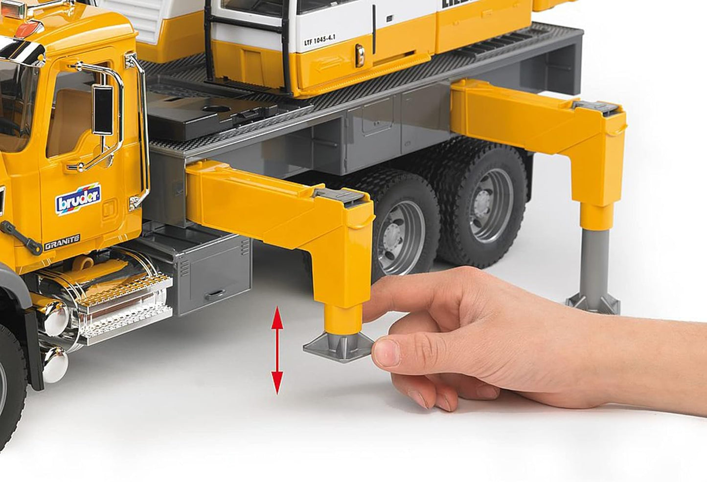Mack Granite Liebherr Kran-LKW (02818)