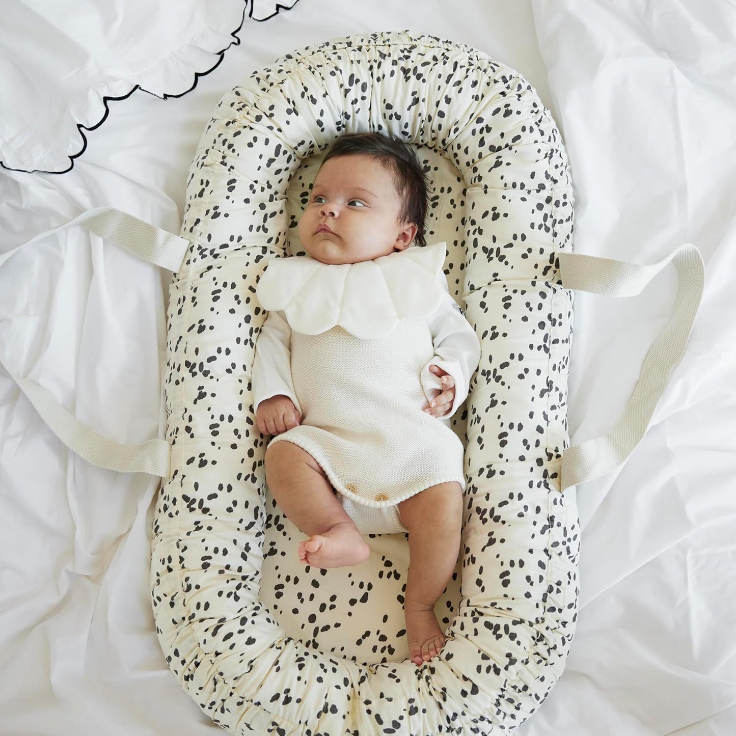 Tragbares Babynest, Dalmatian Dots