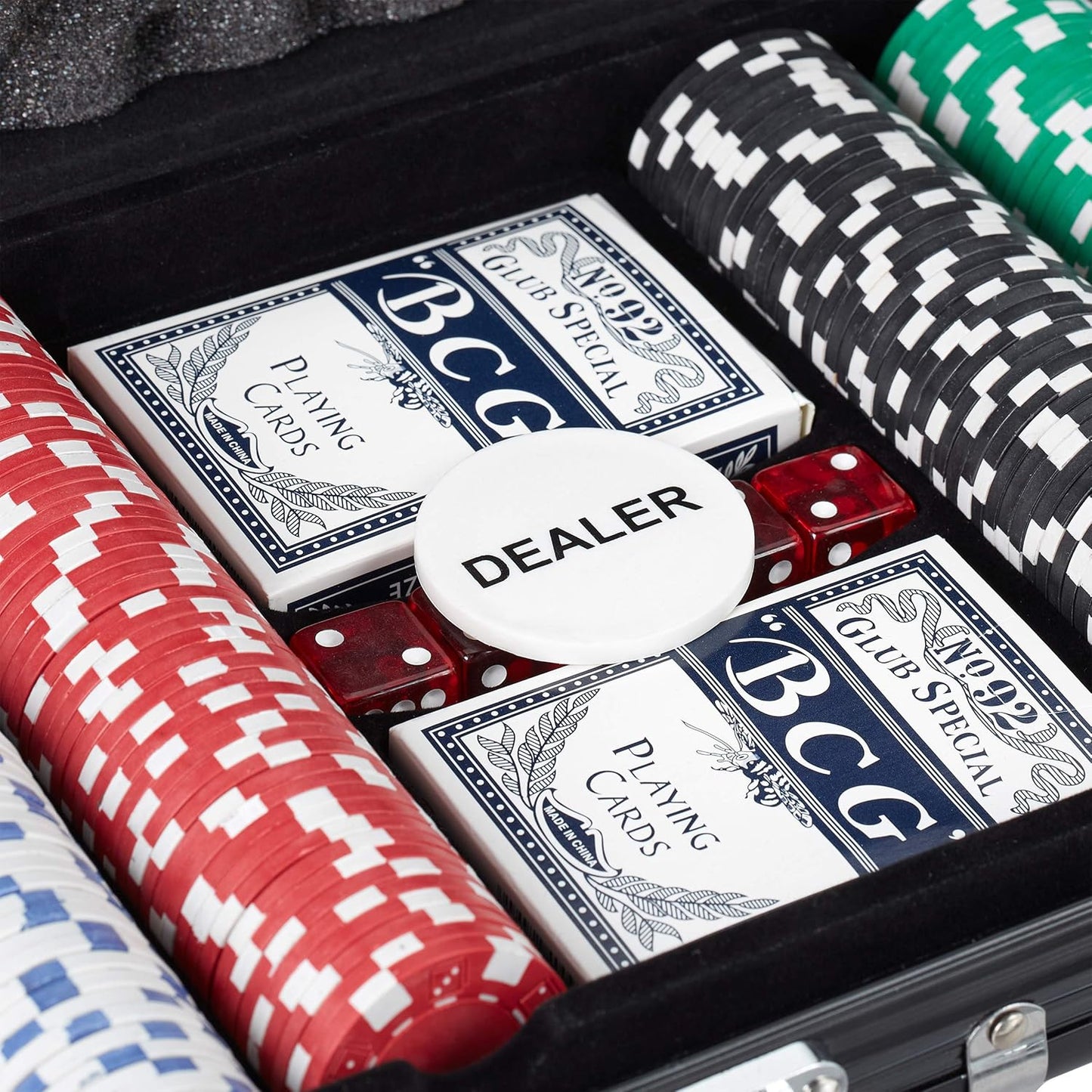 Pokerkoffer-Set mit 300 Chips und Zubehör