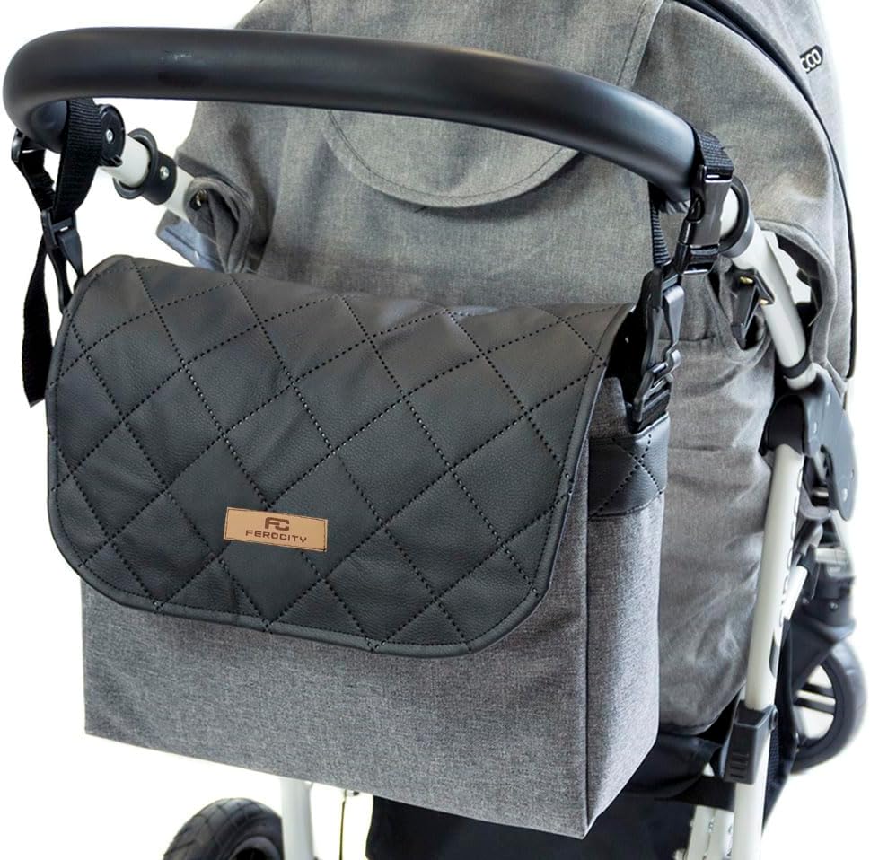 Wickeltasche mit Kinderwagenbefestigung