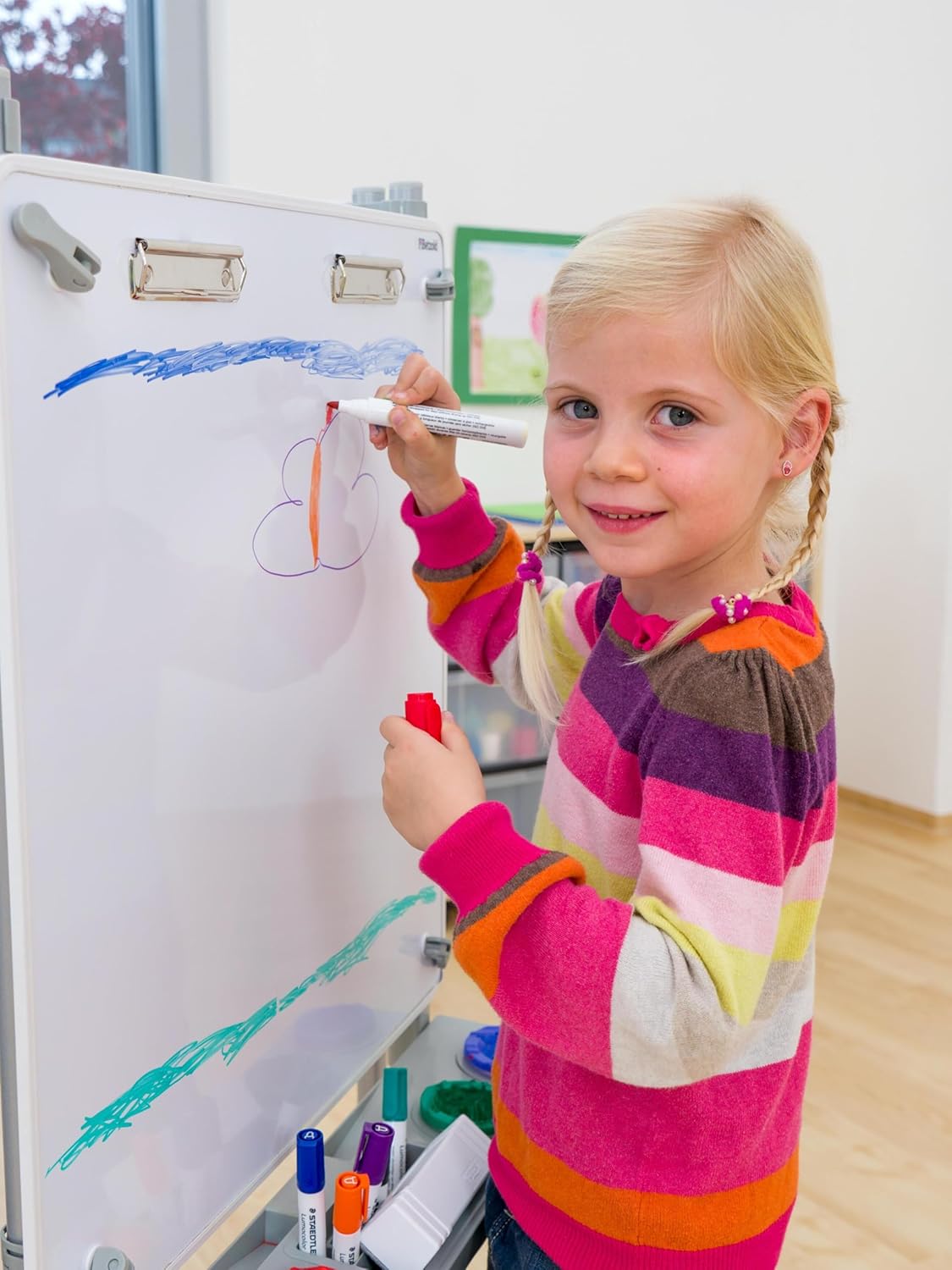 Magnetische Malwand mit 4-seitiger Malfläche, 4-seitig