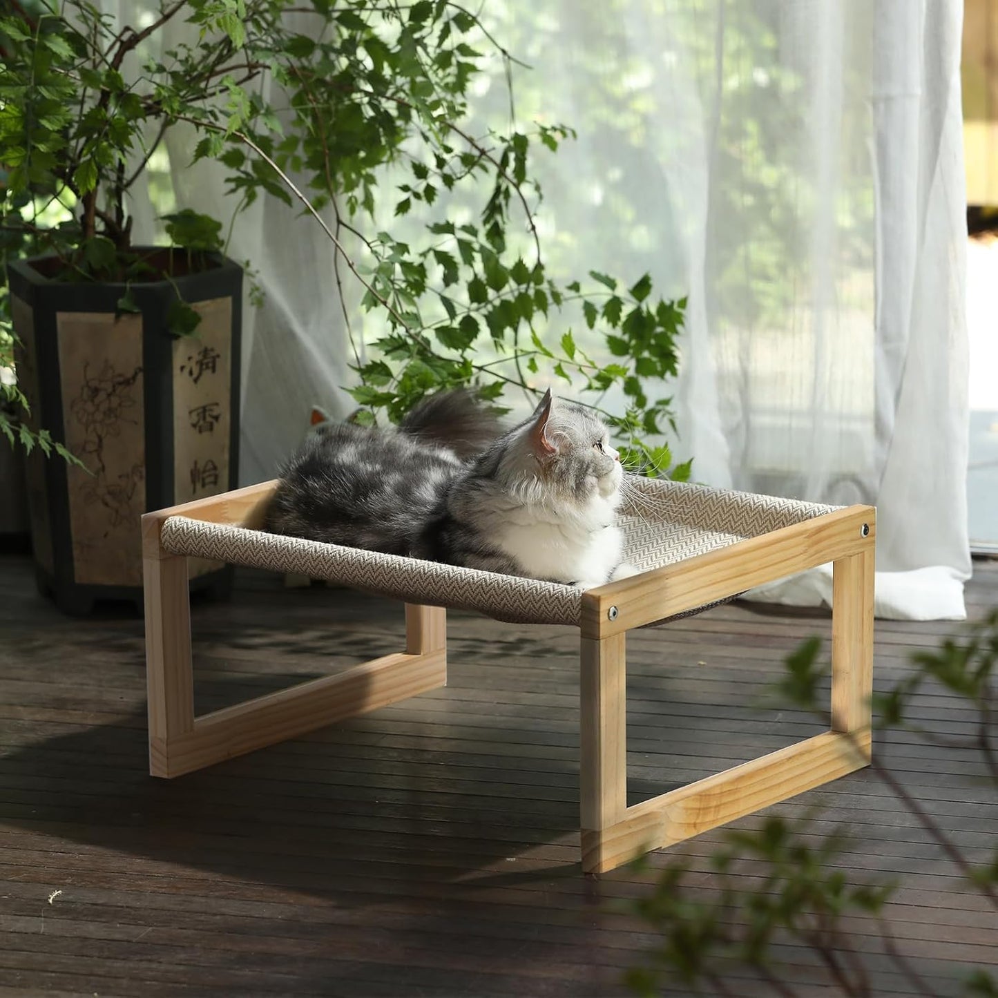 Erhöhtes Katzen- und Hundebett bis 18 kg, stapelbar, beige