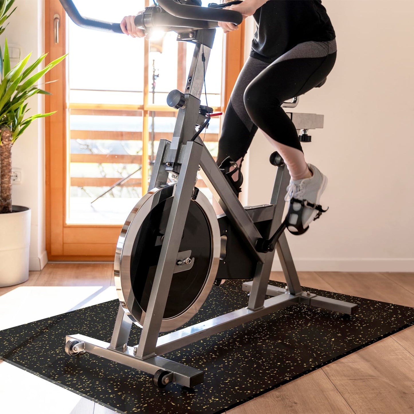 Bodenschutzmatte für Fitnessgeräte, Weiss-Schwarz 900L x 100B x 0.6D cm