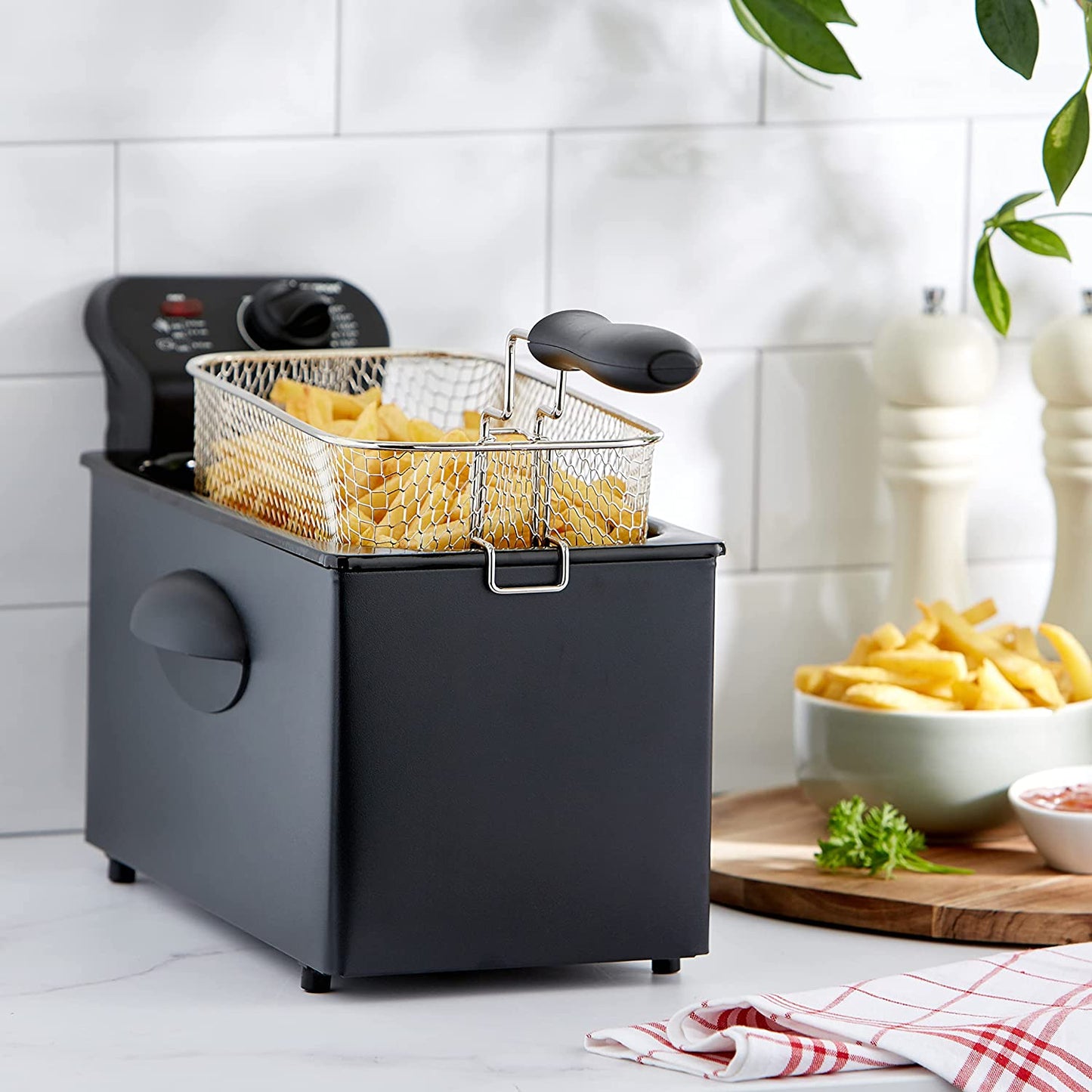 AF357B, Fritteuse, Schwarz Single