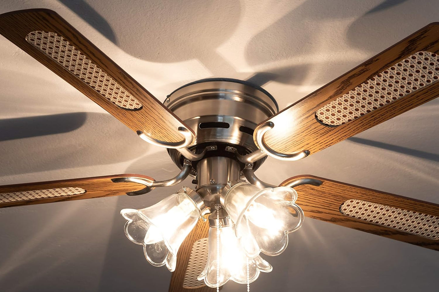 Kisa Deckenventilator mit Beleuchtung 105 cm, Eiche / Walnuss