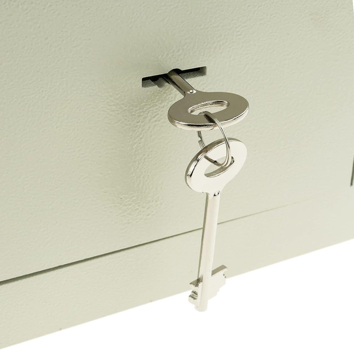Wandtresor mit Schlüssel