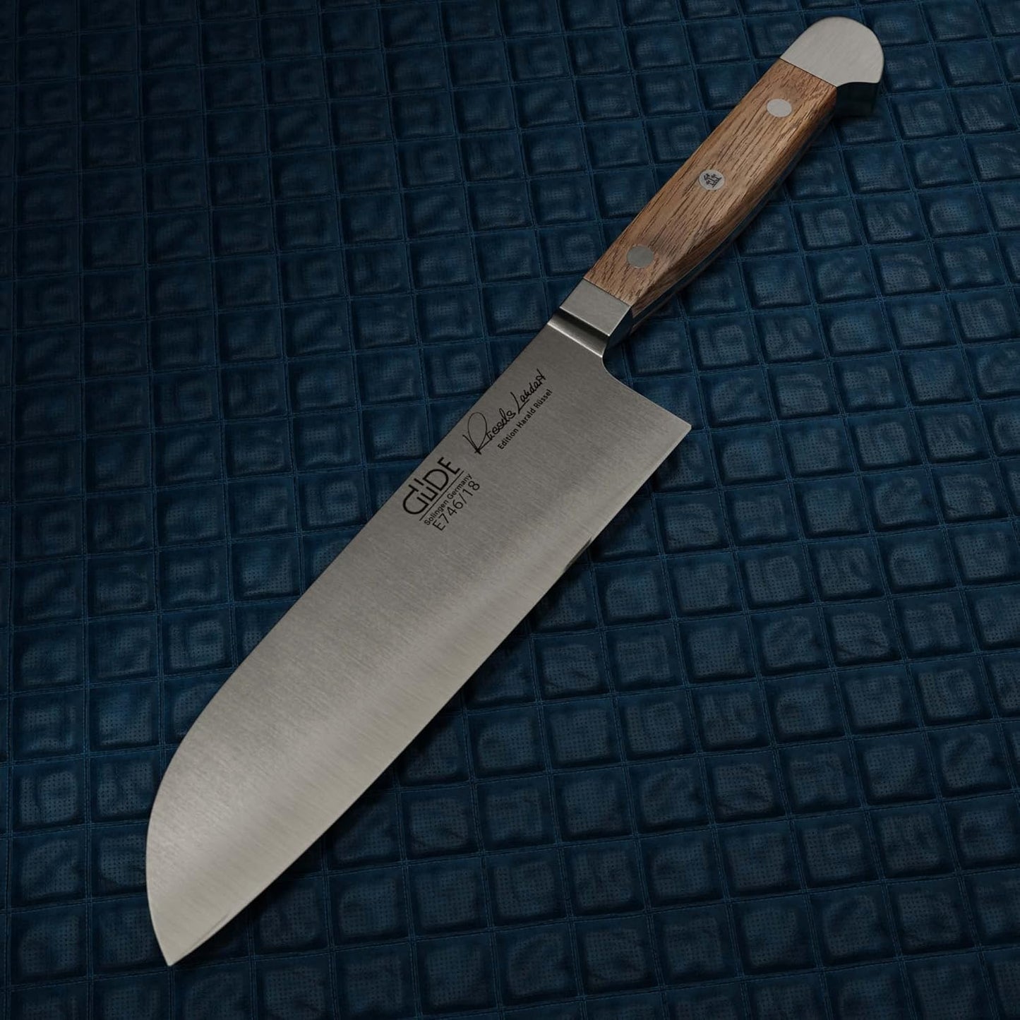 Santokumesser, Eichenholz 18 cm