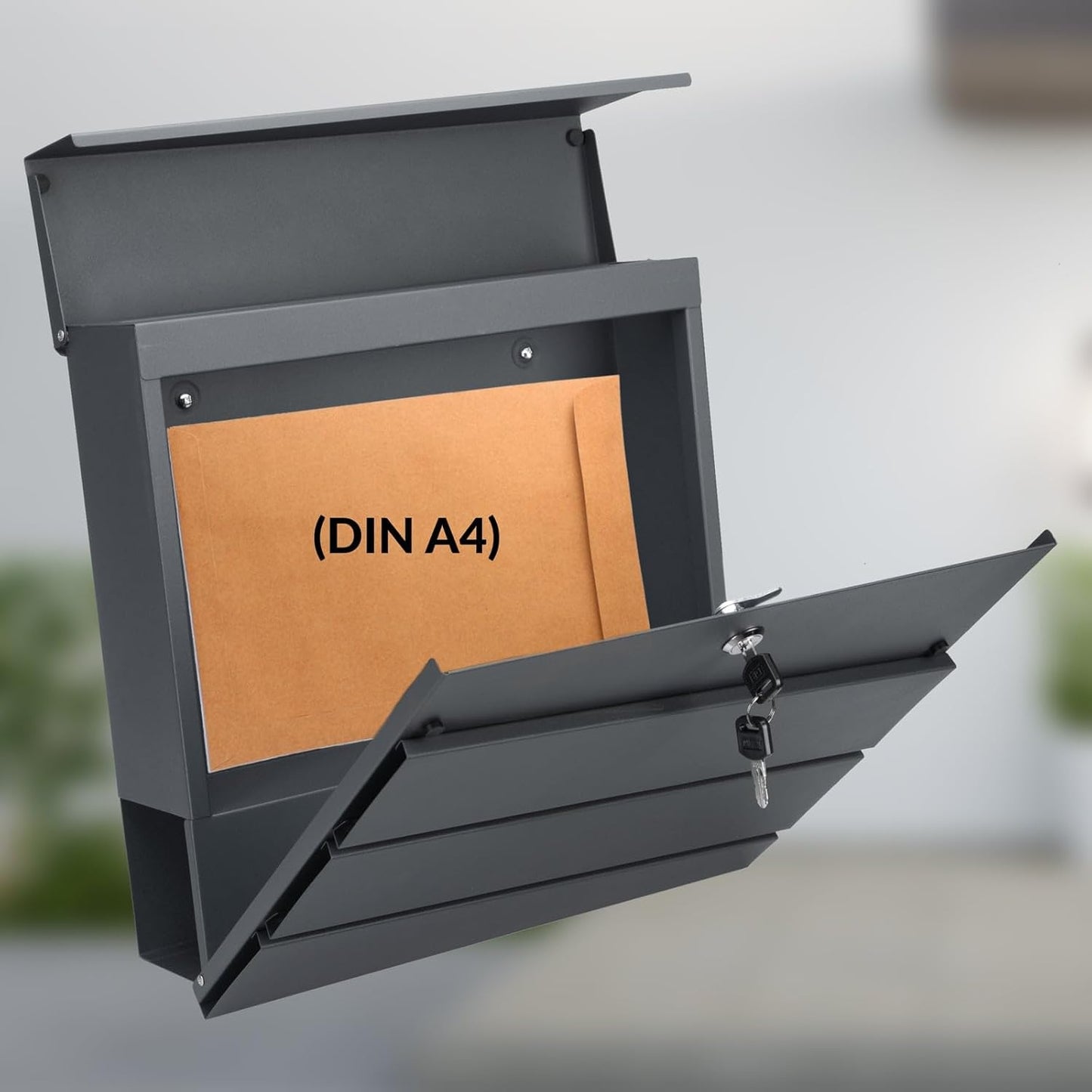 Briefkasten mit Zeitungsrolle, Diagonal