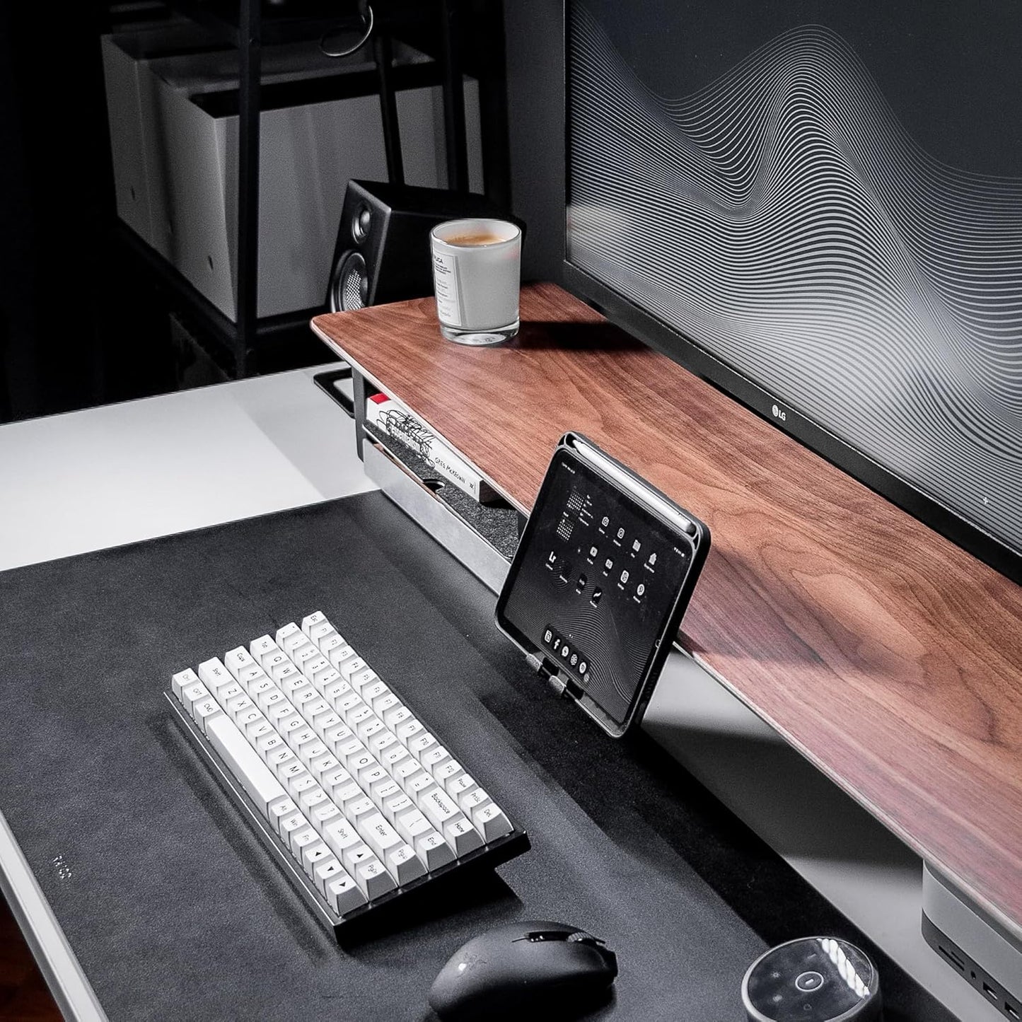 Monitorständer Dual Screen Riser, Walnuss Medium v2.0 - 36 Inches