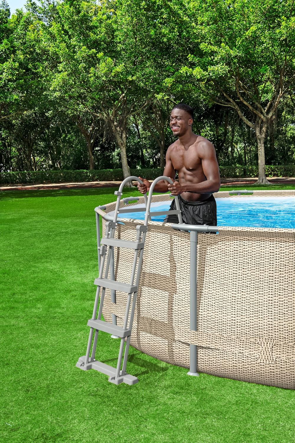 Sicherheitsleiter für Pools