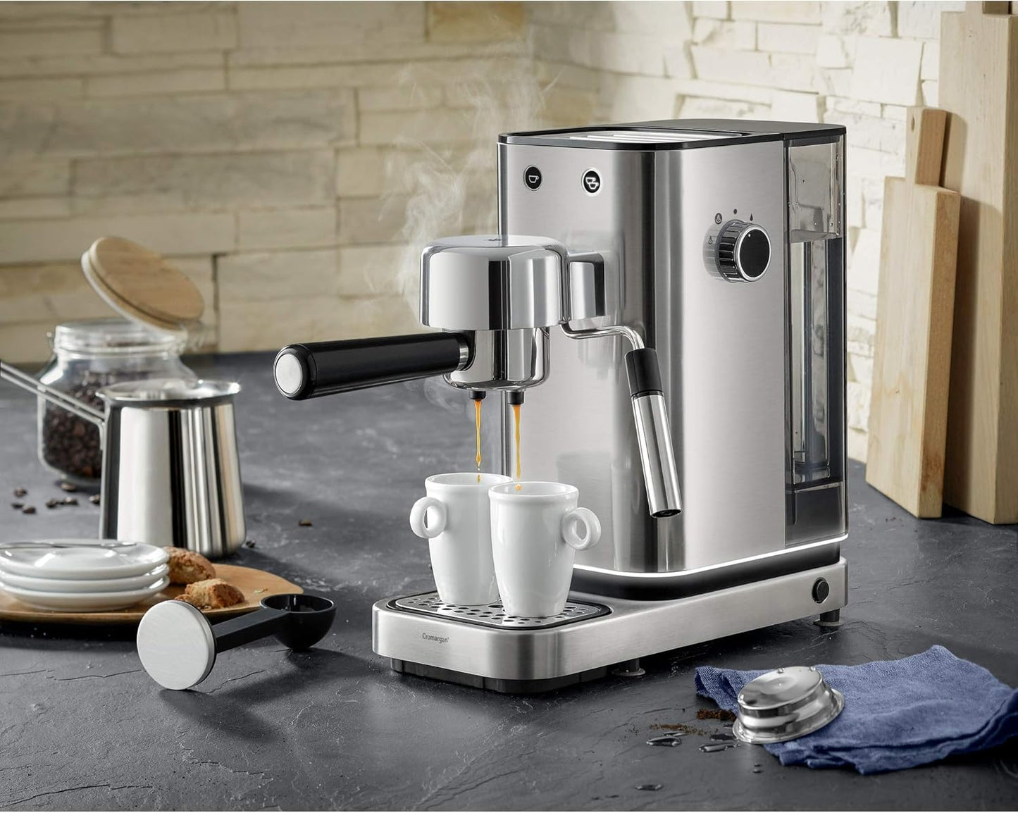 Espressomaschine Lumero mit Siebträger & Milchaufschäumer