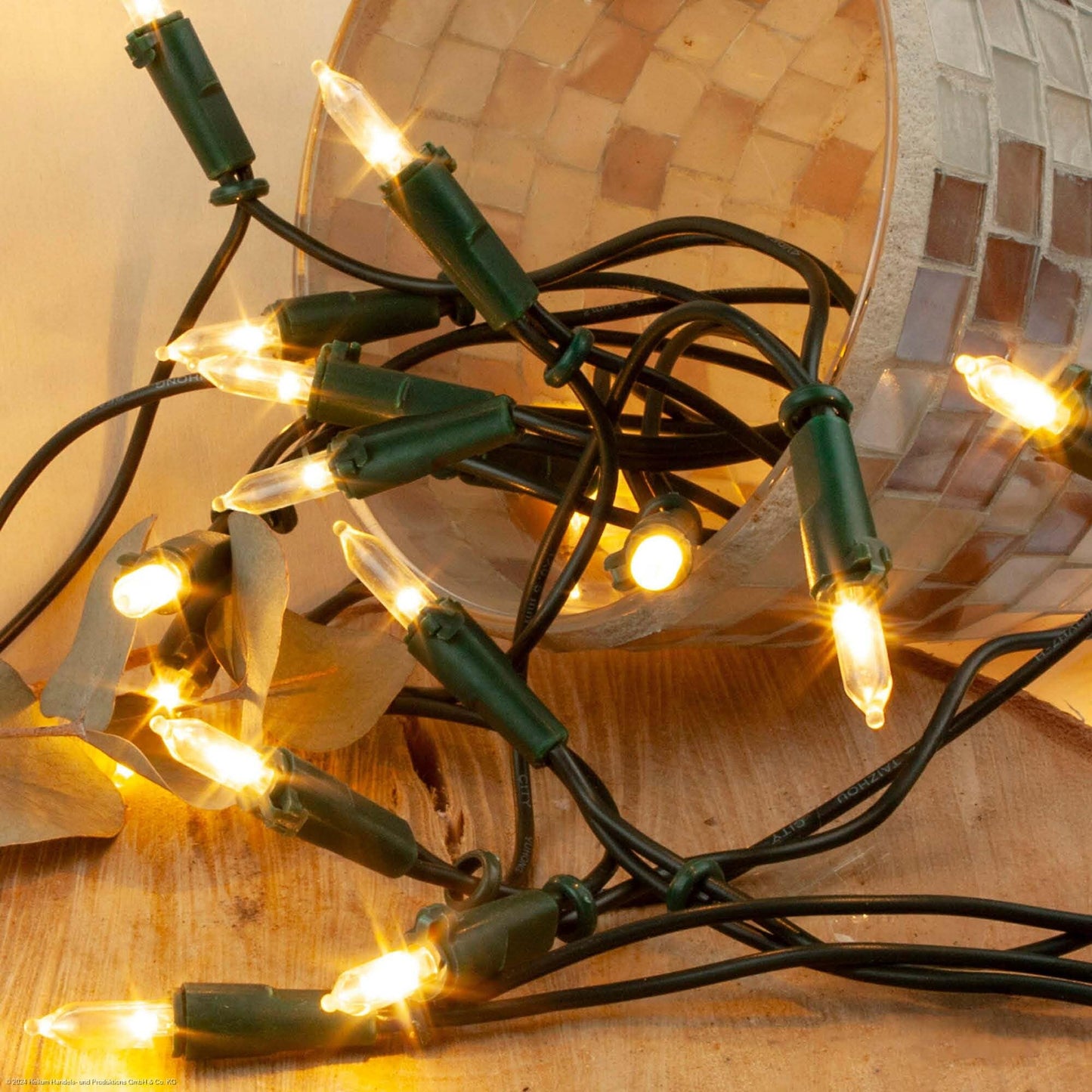 LED-Lichterkette für Weihnachtsbaum, Warmweiss / Kabel Grün / Mini Pisello 50 LED / 7,35m beleuchtet
