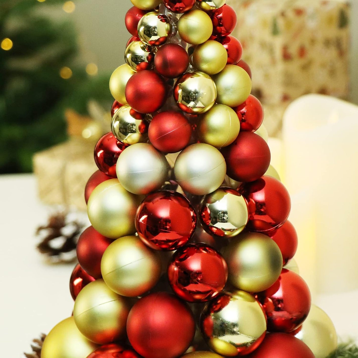 Künstlicher Weihnachtsbaum mit Christbaumkugeln, 01 Stück - 30cm - Goldfarben/Rot