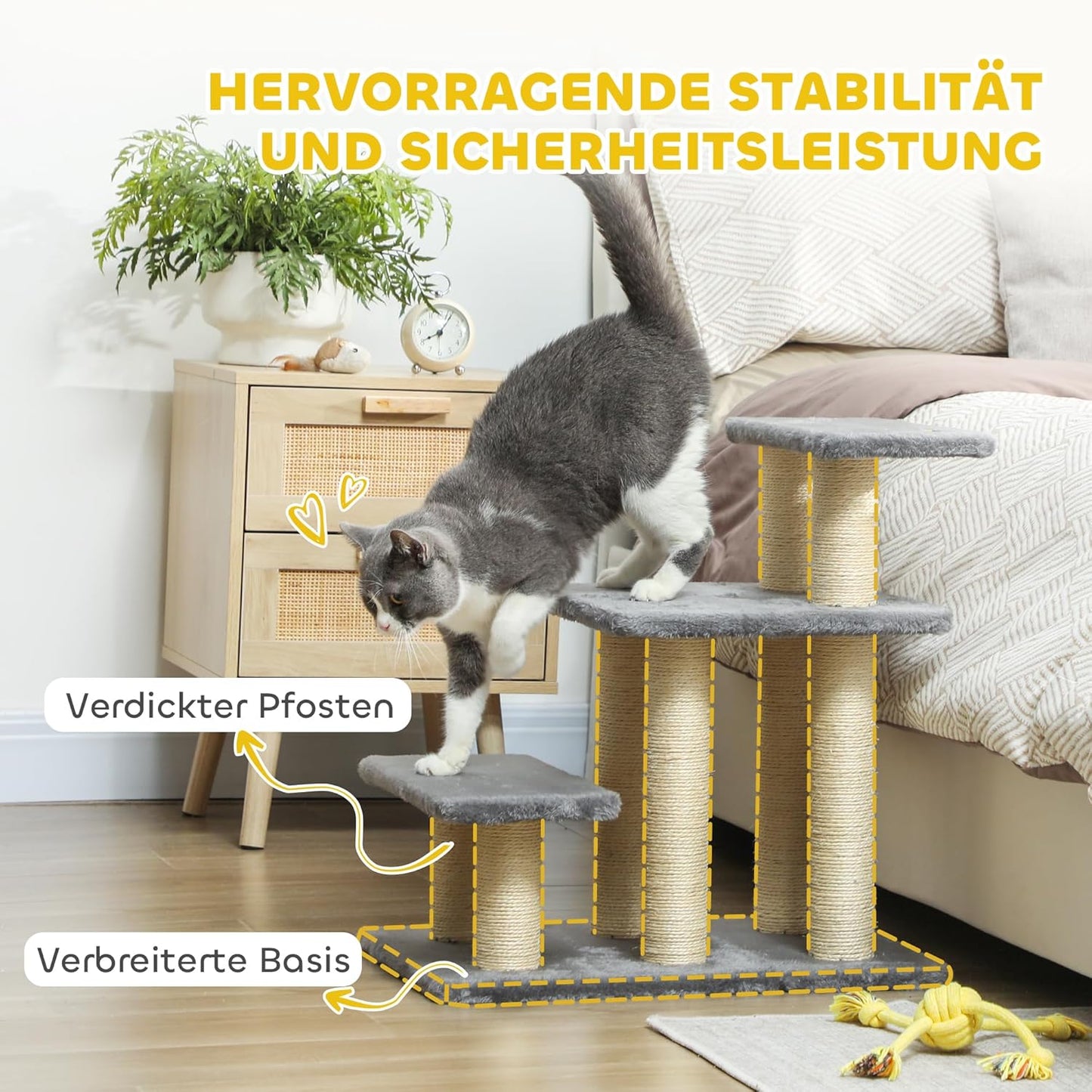 Katzenbaum mit Spielball
