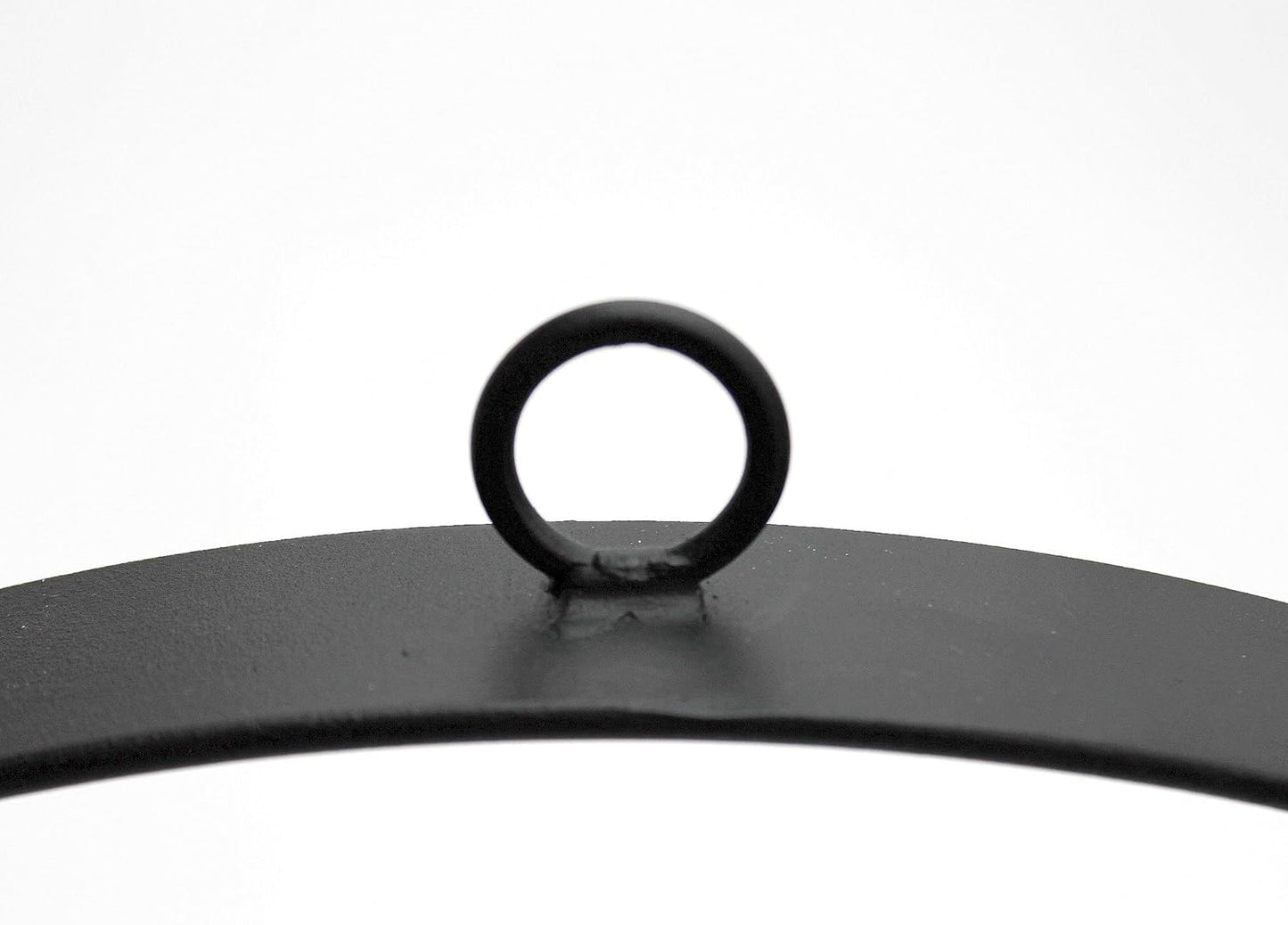 Kerzenhalter aus Metall rund